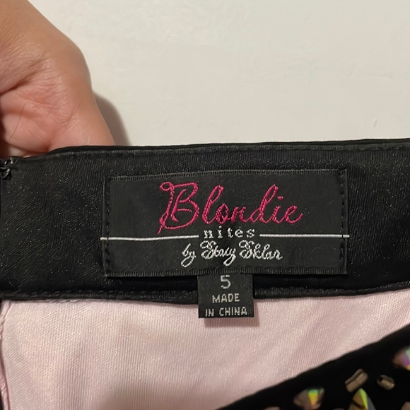 Two piece Dress with tulle skirt and adjustable back top - Picture 5 of 5